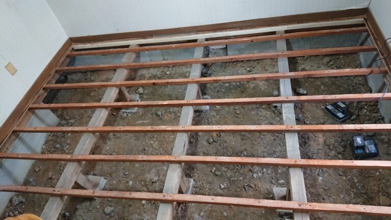 大東市｜床断熱工事（ネオマフォーム施工事例）