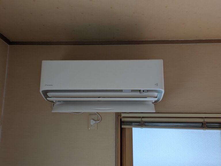 【門真市】エアコン交換施工事例｜ダイキン「うるるとさらら」で快適空間へ！